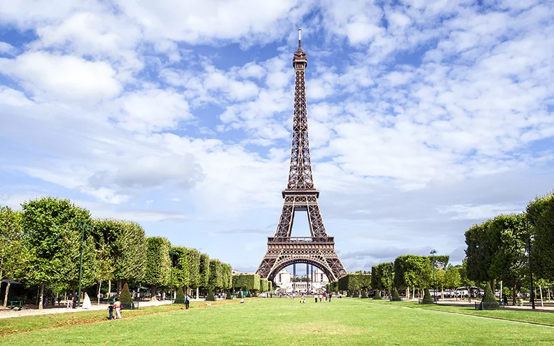 list of places to visit in paris